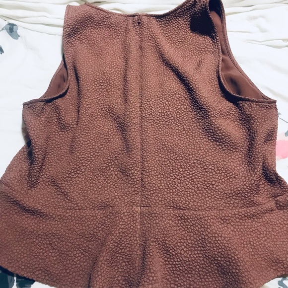 EXPRESS XL peplum top in rose blush pink. Zipper back - Picture 4 of 6